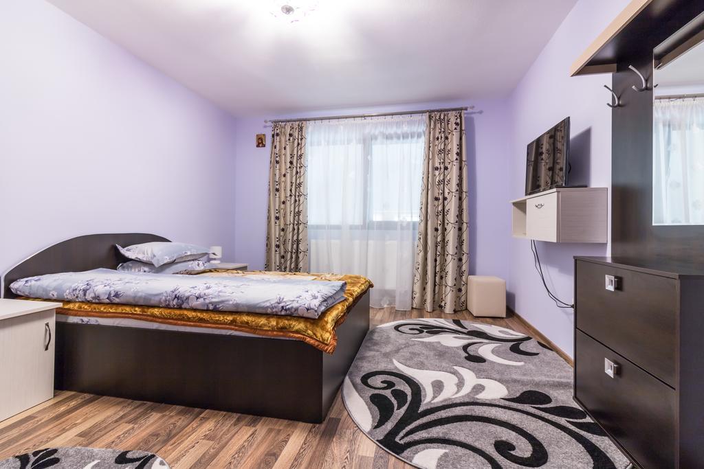 Conacul Lui Bulica Novaci-Străini Exterior foto